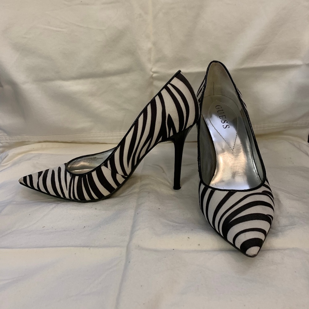 Guess - Zebra heels